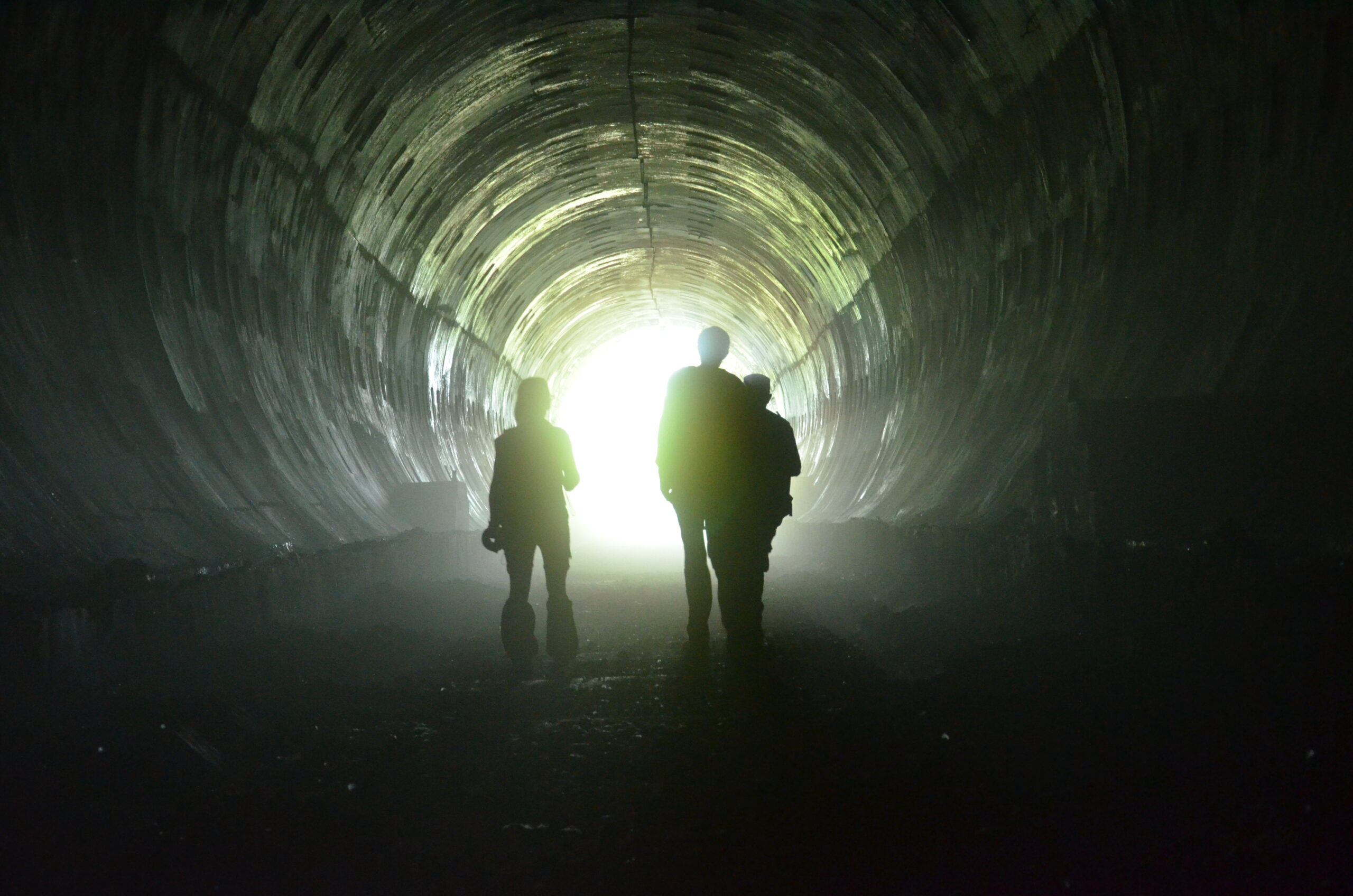 De ce omul modern călătorește — și ce se întâmplă cu el când o face